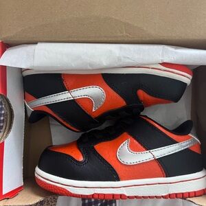 Size 8c mint condition